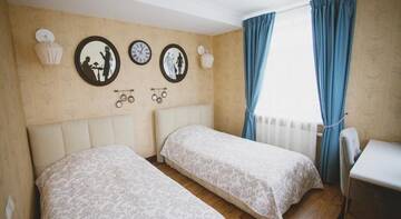 Фото номера Двухместный номер с 2 отдельными кроватями Гостиница Biblioteka Boutique Hotel г. Вологда 2