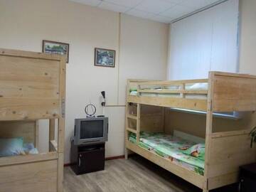 Фото номера Кровать в общем 8-местном номере Гостевой дом Mini-Hotel Brusnika г. Вологда 6