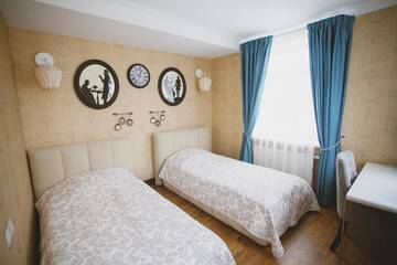 Фото номера Двухместный номер с 2 отдельными кроватями Гостиница Biblioteka Boutique Hotel г. Вологда 13